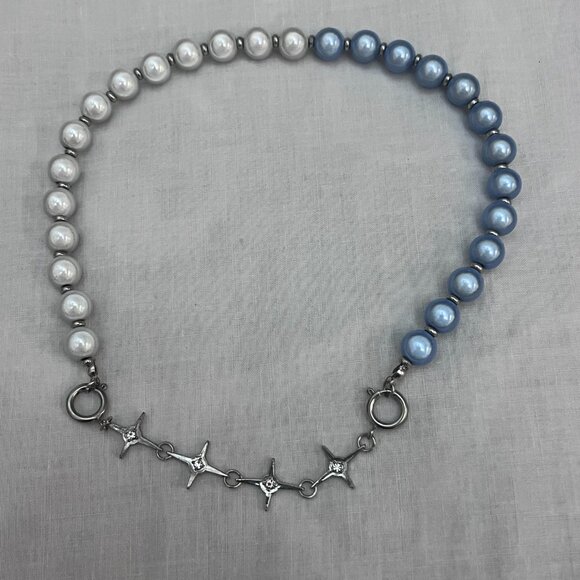Irregular Fluorescent Blue and White Pearl and Star Choker - Picture 2 of 3